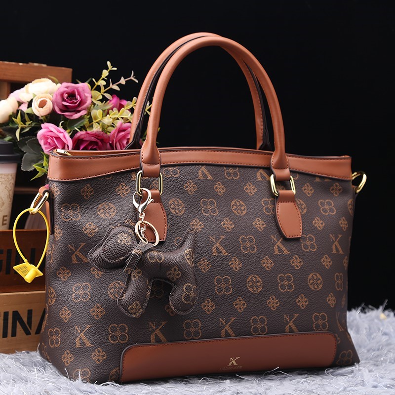 Women Bags Branded - ライトラグジュアリーブランド レディースバッグ 2025年新作 おしゃれで多用途、高級感のある大容量ハンドバッグ シングルショルダー クロスボディ