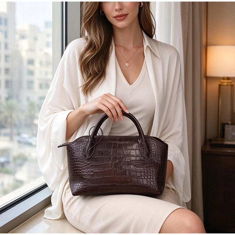 高級感あふれるクロックス柄のレディースハンドバッグ。エレガン - Women Hand Bags For Office のレビューと価格