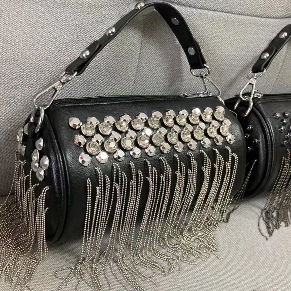 2026 ファッションミニタッセルリベットハンドバッグショル - Women Bags 2026 Trends のレビューと価格